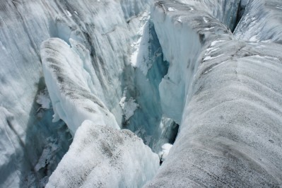 eiskurs-gletscher-spalte.jpg