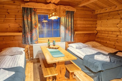 harriniva_double_twin_room3.jpg