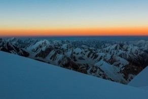 spantik-peak-early-morning-dring-climb-camp-3-above-6000-going-for-the-summit.jpg