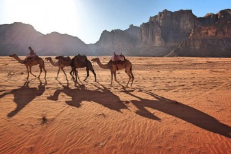 wadi-rum-camels.jpg