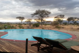 tsl-poolview.jpg