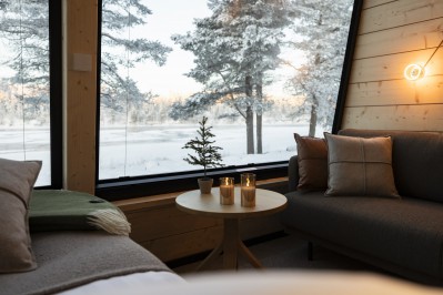 harriniva-hotels-and-safaris-arctic-glass-suite-17.jpg