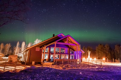 restaurant-aitta-under-aurora-borealis-in-apukka-resort-rovaniemi-lapland-finland-3.jpg
