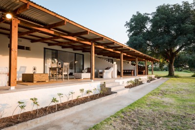 makuwa-safari-lodge-kruger-exterior-rooms-001-em-gatland.jpg