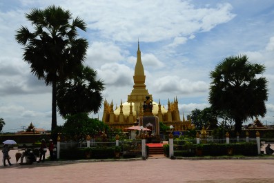 luang-stupa-in-vientiane.jpg