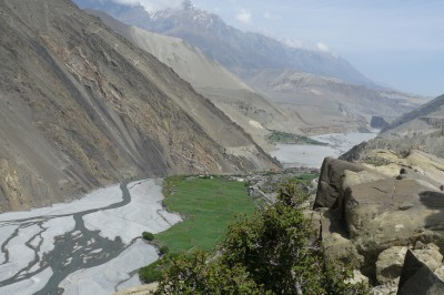 294-blick-nach-kagbeni-und-ins-einstige-sperrgebiet-mustang.jpg