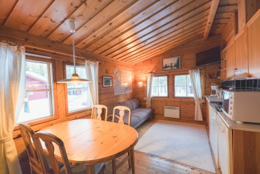 jeriskyla_cabin_a_3.jpg