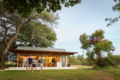 makuwa-safari-lodge-kruger-exterior-001-em-gatland.jpg