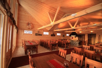 jeris-jierra-restaurant-5.jpg