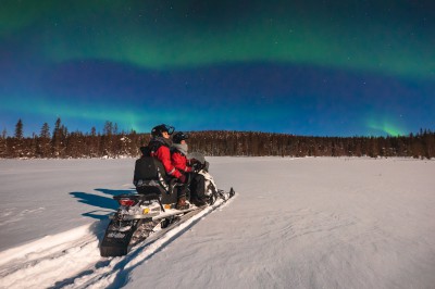 harriniva-hotels-safaris-snowmobiles-26.jpg