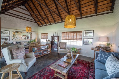 makuwa-safari-lodge-kruger-public-area-lounge-005-bruce-taylor.jpg