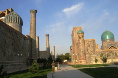 rue-de-reguistan-samarkand.jpg