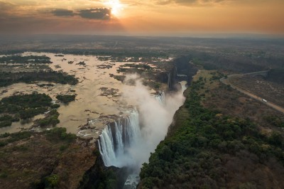 zimbabwe-victoria-falls-02.jpg