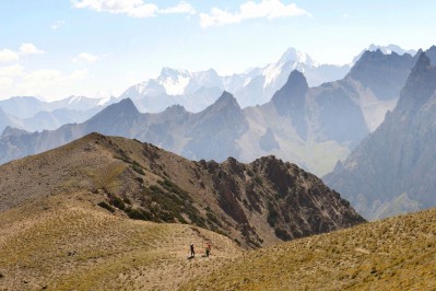 ridge-between-dzhalgychy-and-orto-chashma-gorges.jpg