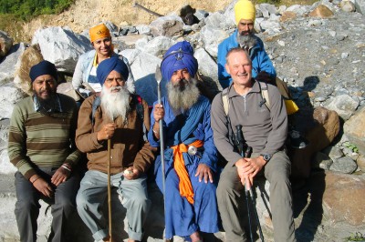 sikhs-auf-pilgertour-naehe-vallay-flowers.jpg